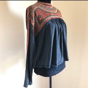 Free People | Embroidered Top w/ beautiful details